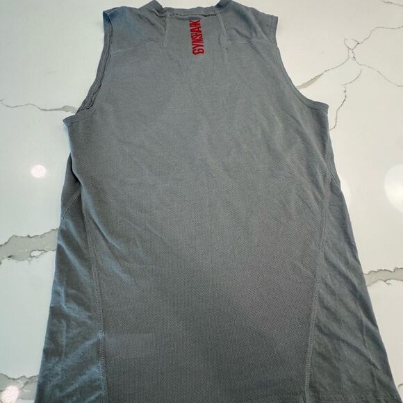 Gray Gymshark Men's Sleeveless Shirt - Picture 2 of 5
